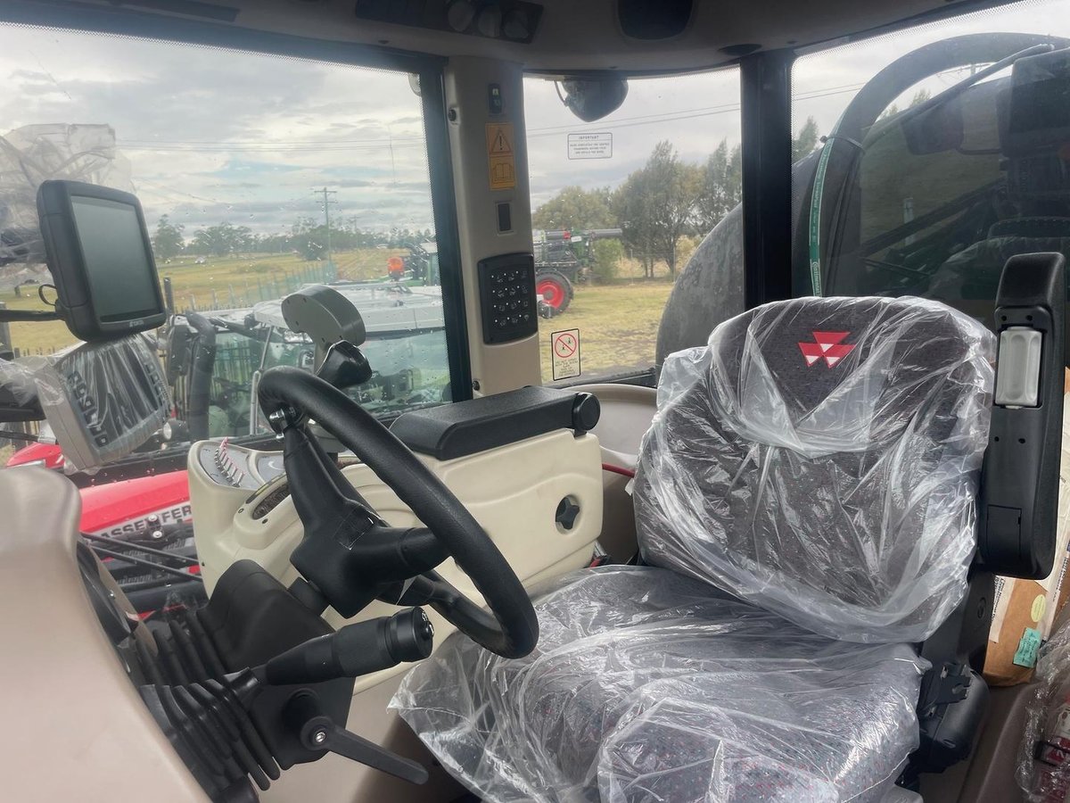 2023 Massey Ferguson 9335 image 9
