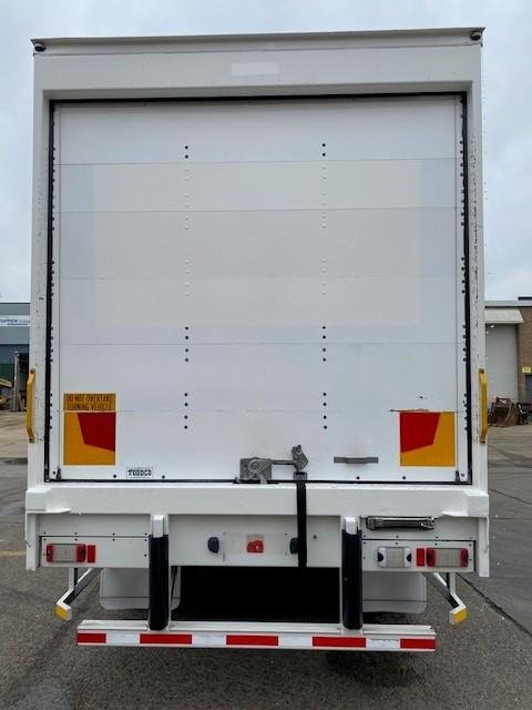 2015 Vawdrey 16P Dry Van image 30