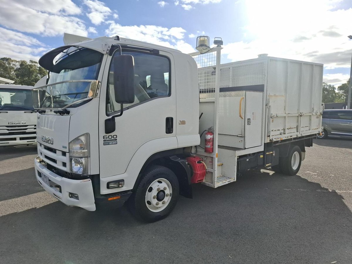 2012 Isuzu Frr 600 Medium image 4