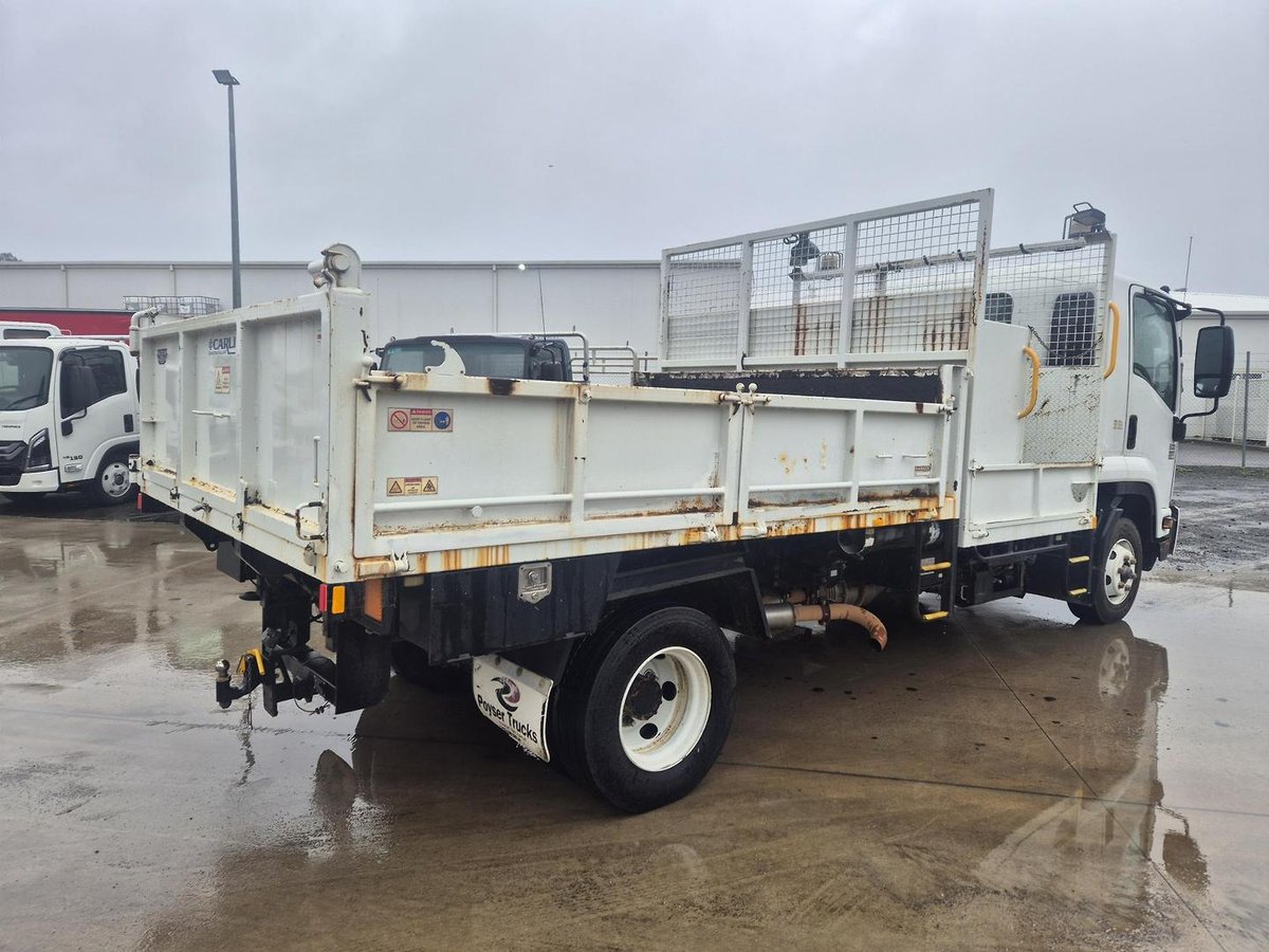 2012 Isuzu Frr 600 Medium image 12
