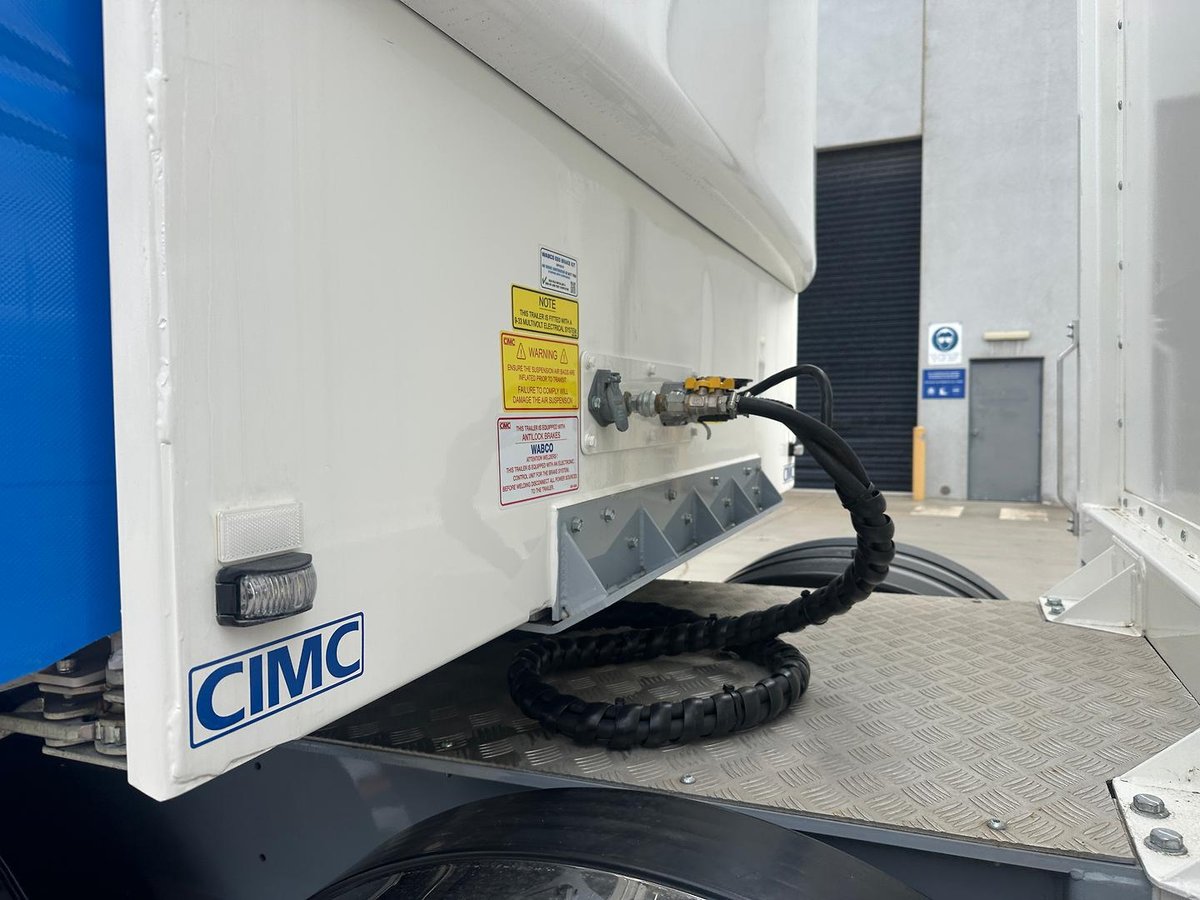 2025 CIMC 34 Pallet Drop Deck Mezzanine B Double Curtainsider image 10