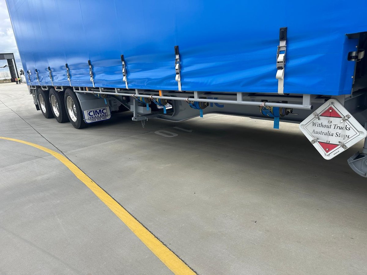 2025 CIMC 34 Pallet Drop Deck Mezzanine B Double Curtainsider image 11