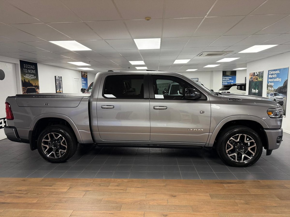 2025 RAM 1500 Laramie Sport Hurricane SO RamBox DT MY25 4X4 Dual Range image 13