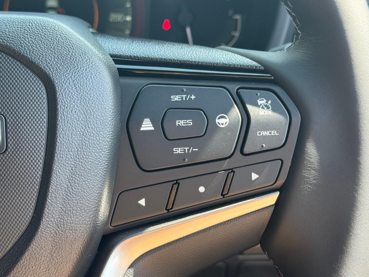 2026 Isuzu MU-X X-TERRAIN MY25.5 4X4 Dual Range image 29