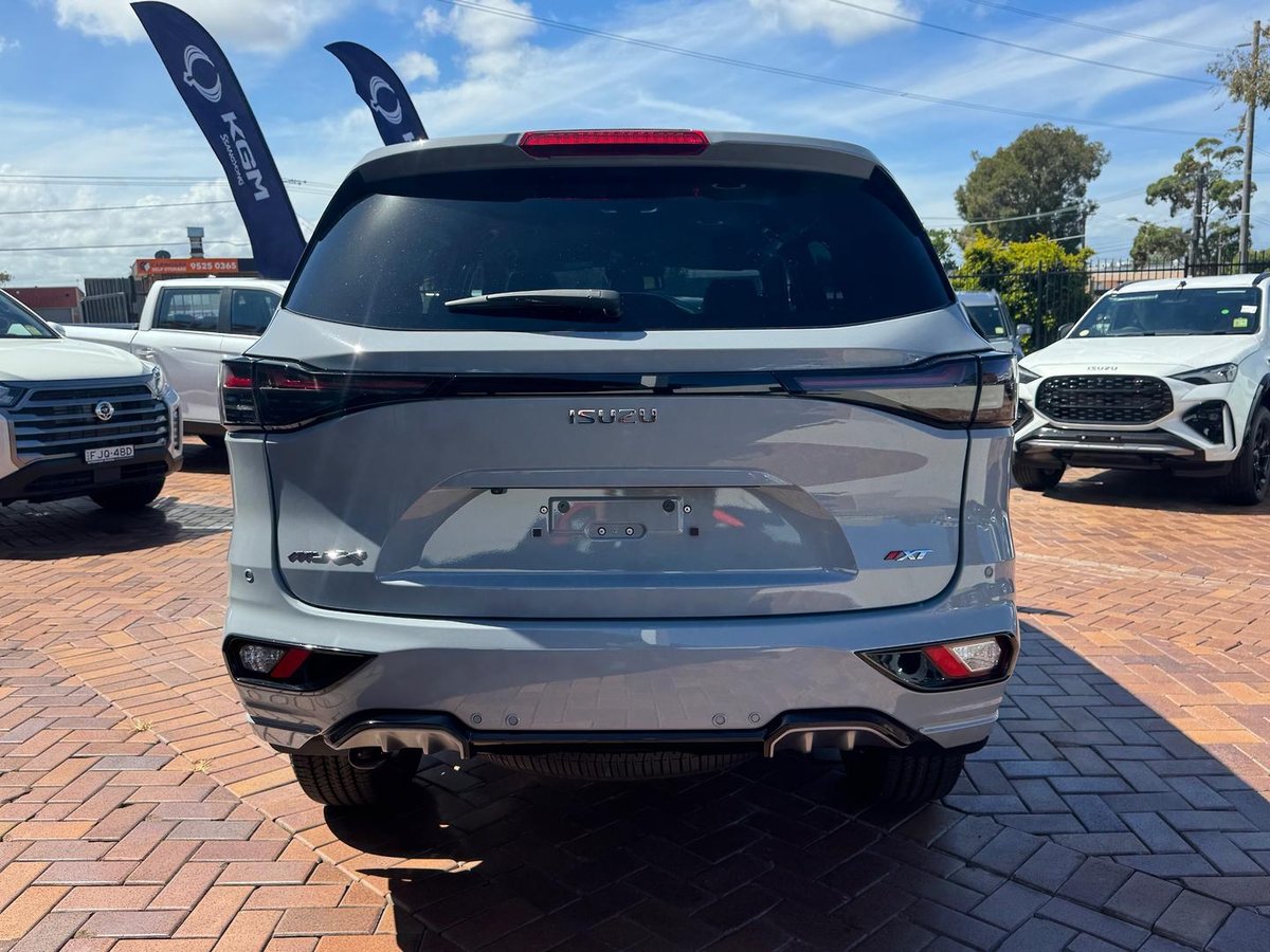 2026 Isuzu MU-X X-TERRAIN MY25.5 4X4 Dual Range image 9