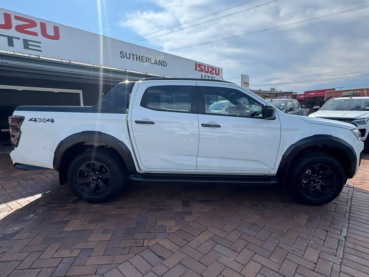 2026 Isuzu D-MAX X-TERRAIN MY25.5 4X4 Dual Range image 7