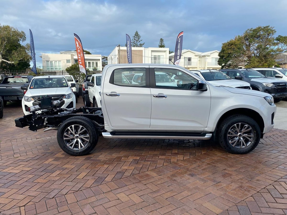 2026 Isuzu D-MAX LS-U MY25.5 4X4 Dual Range image 8