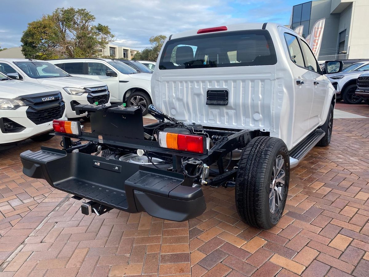 2026 Isuzu D-MAX LS-U MY25.5 4X4 Dual Range image 7