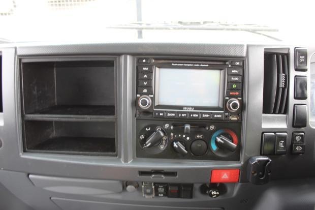 2011 Isuzu N-Series Tipper image 12