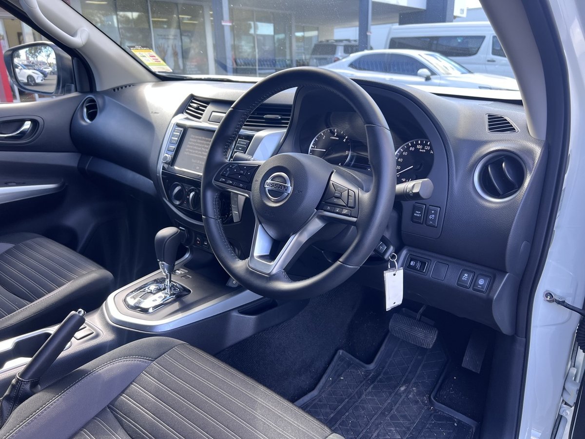 2024 Nissan Navara image 13