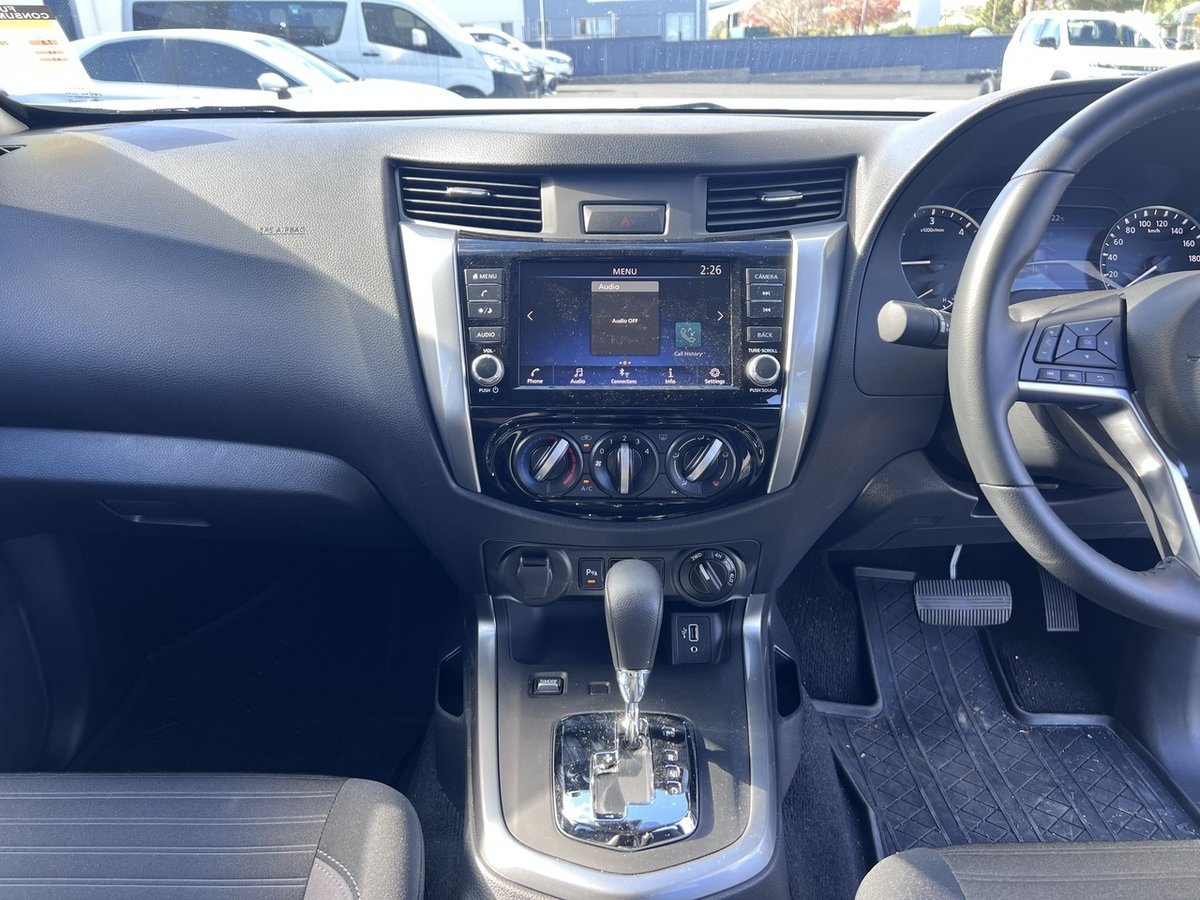 2024 Nissan Navara image 16