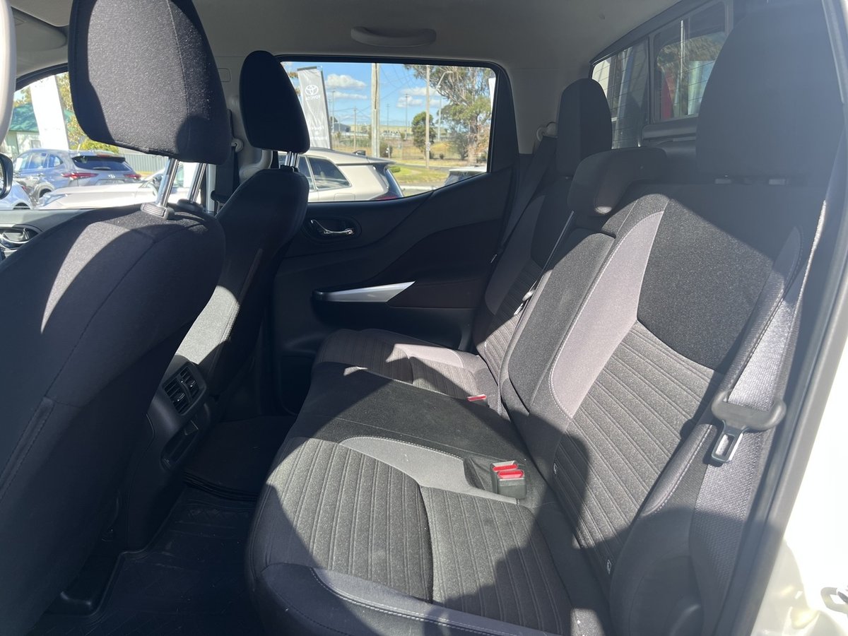 2024 Nissan Navara image 25