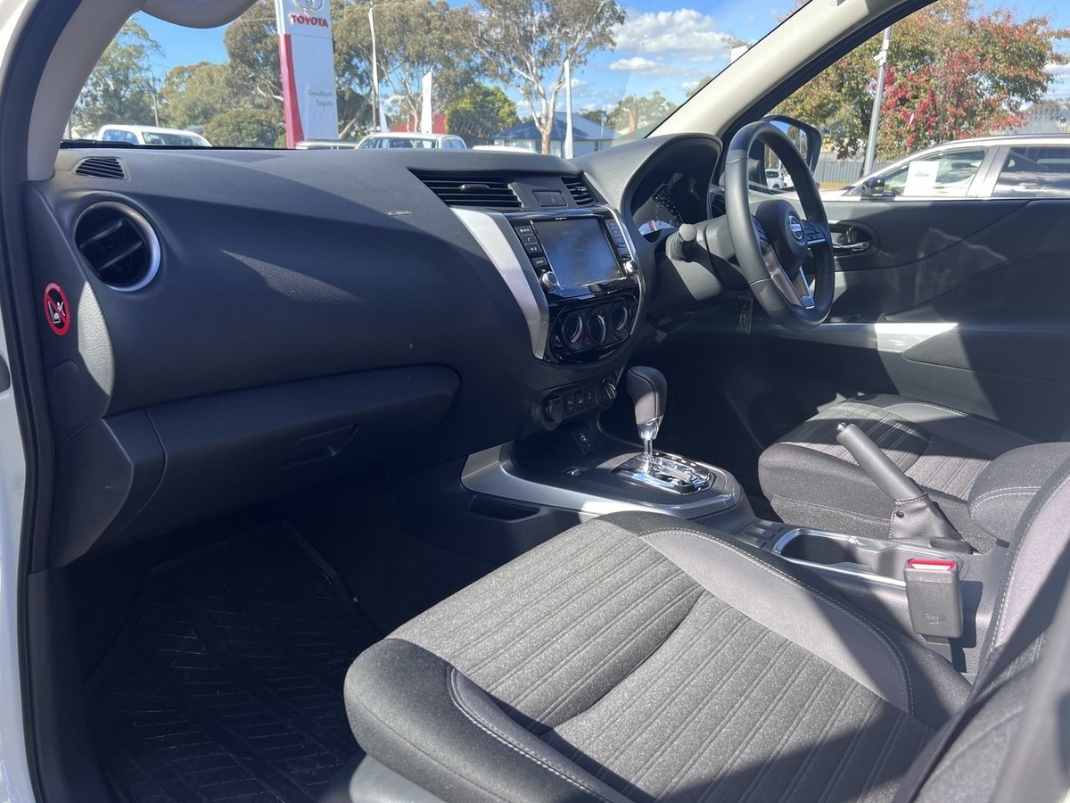 2024 Nissan Navara image 27
