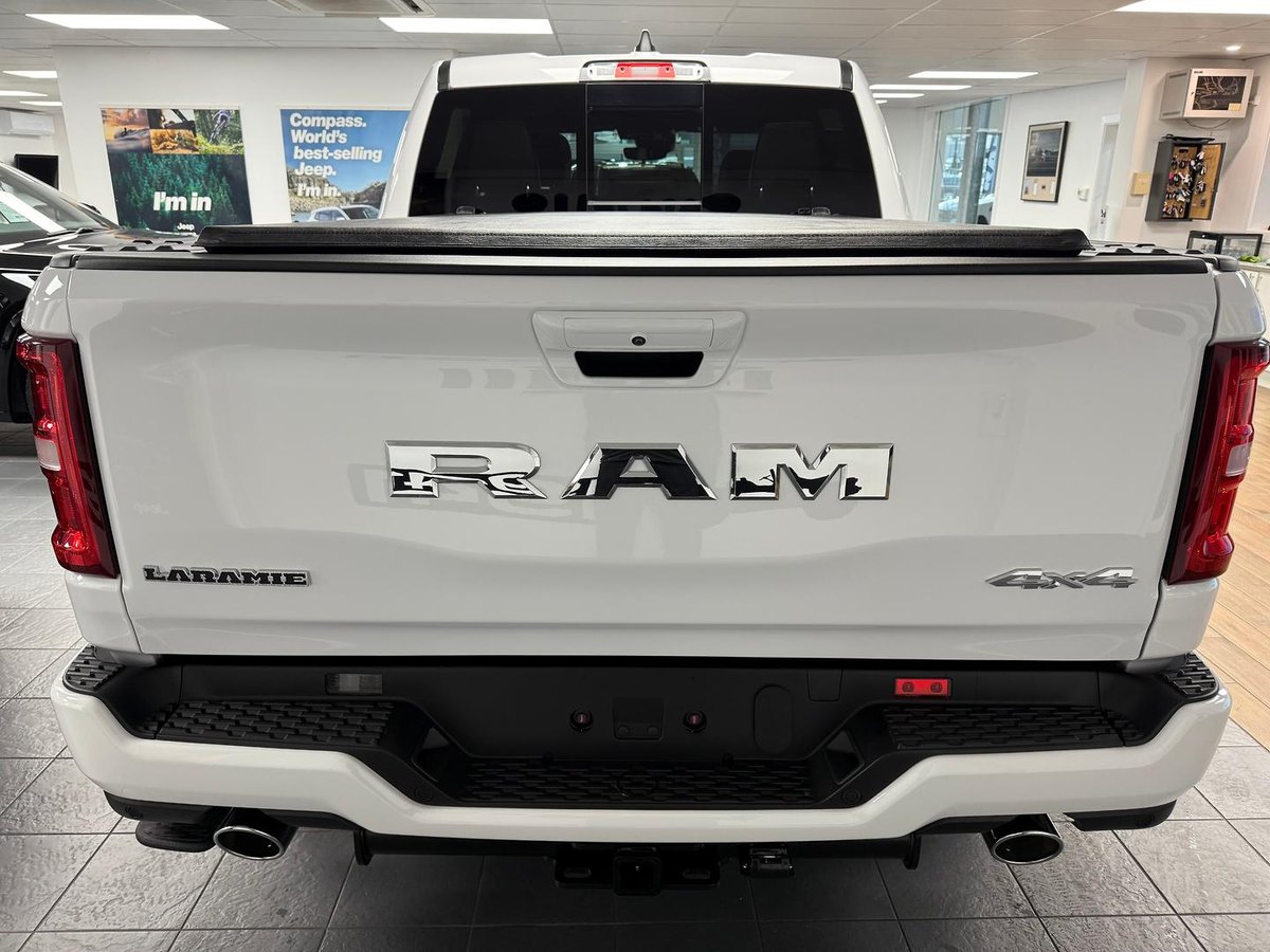 2025 RAM 1500 Laramie Sport Hurricane SO RamBox DT MY25 4X4 Dual Range image 10