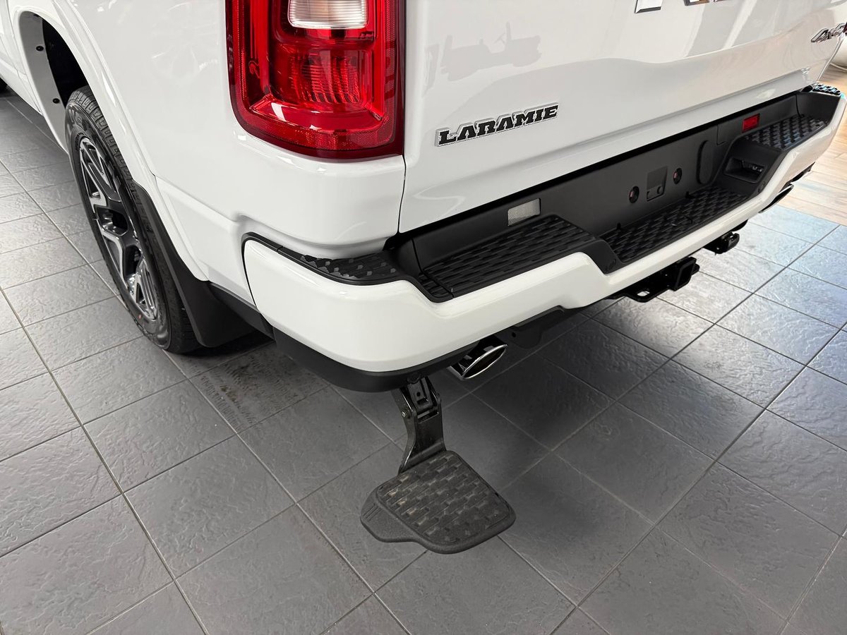 2025 RAM 1500 Laramie Sport Hurricane SO RamBox DT MY25 4X4 Dual Range image 9