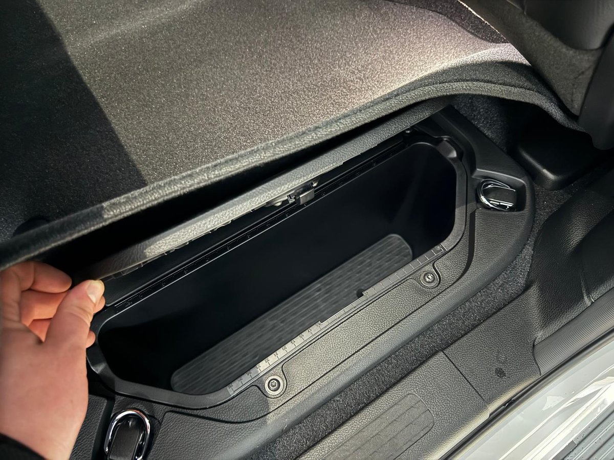 2025 RAM 1500 Laramie Sport Hurricane SO RamBox DT MY25 4X4 Dual Range image 19