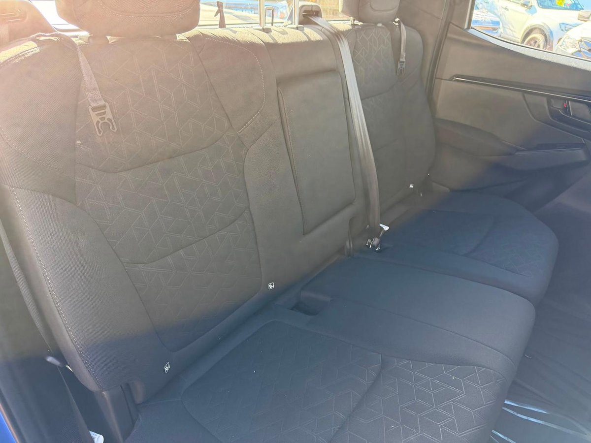 2026 Isuzu D-MAX X-RIDER MY25.5 4X4 Dual Range image 26