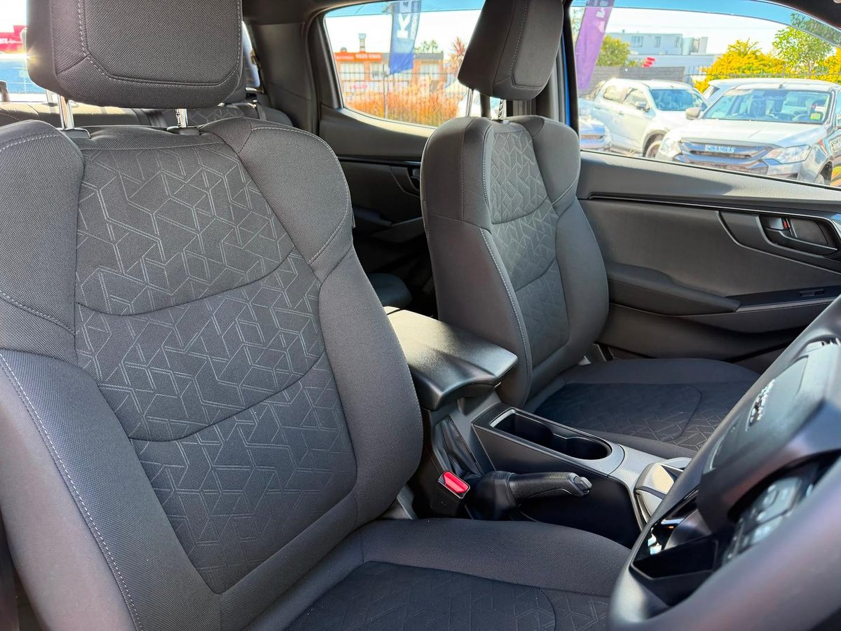 2026 Isuzu D-MAX X-RIDER MY25.5 4X4 Dual Range image 34