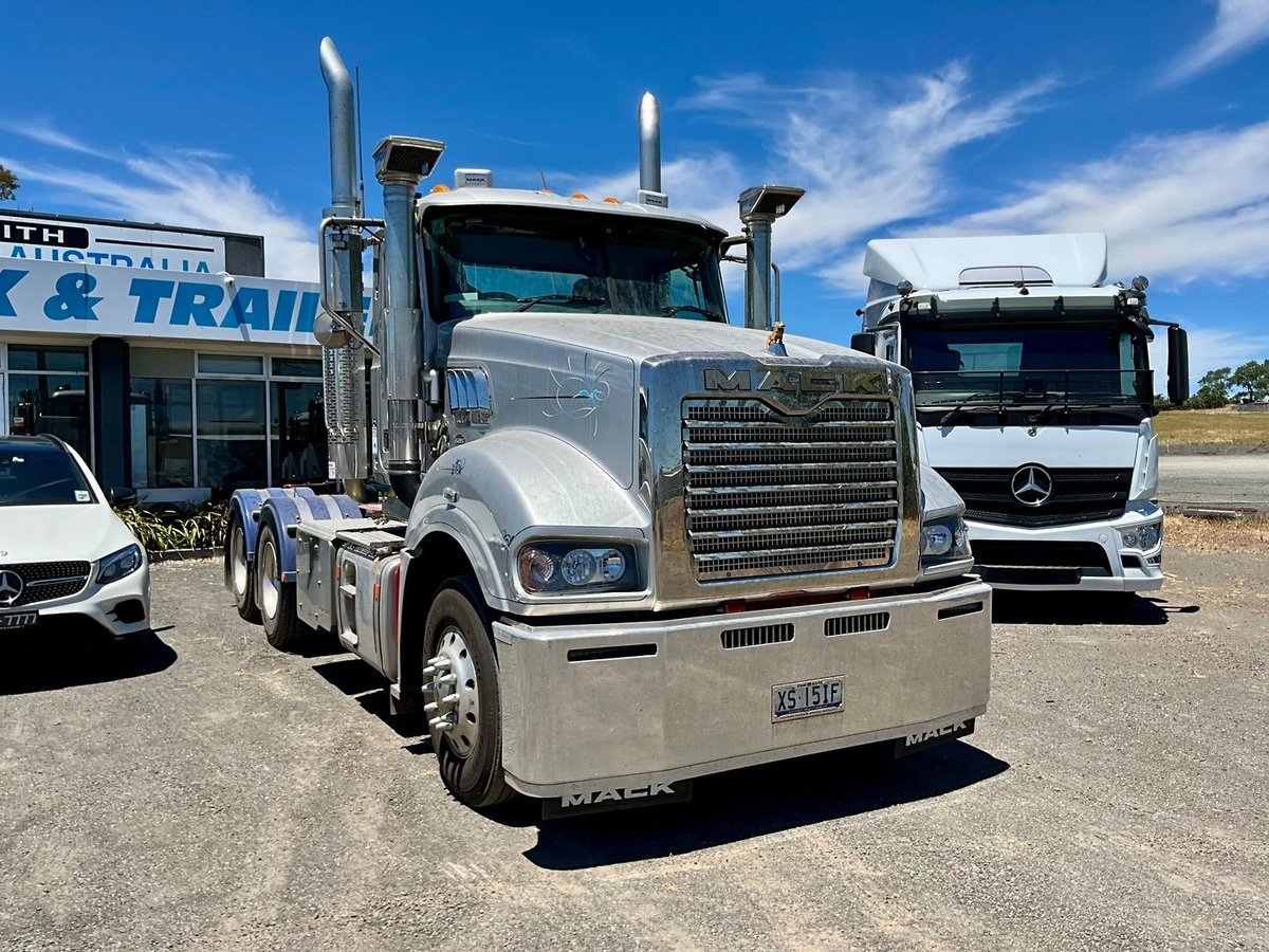 2023 Mack Superliner CLXT SUPERLINER 685 image 4