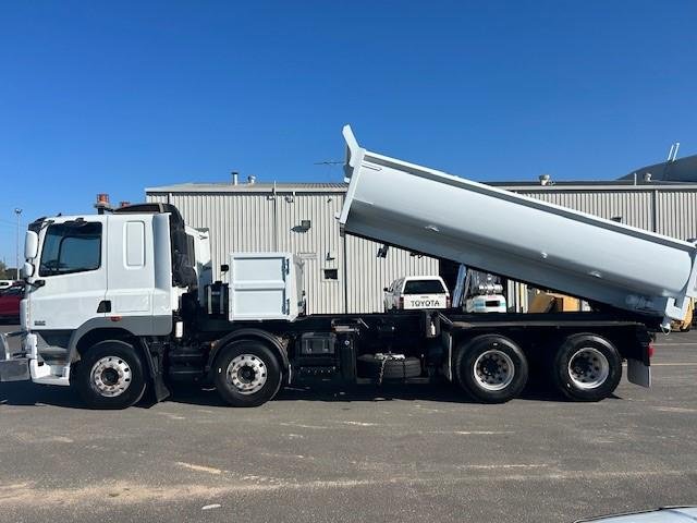 2018 DAF Cf85 CF 85-510, 8X4, AUTO, 2 WAY TIPPER, X SHIRE image 7