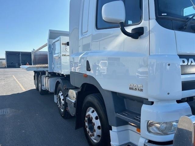 2018 DAF Cf85 CF 85-510, 8X4, AUTO, 2 WAY TIPPER, X SHIRE image 19