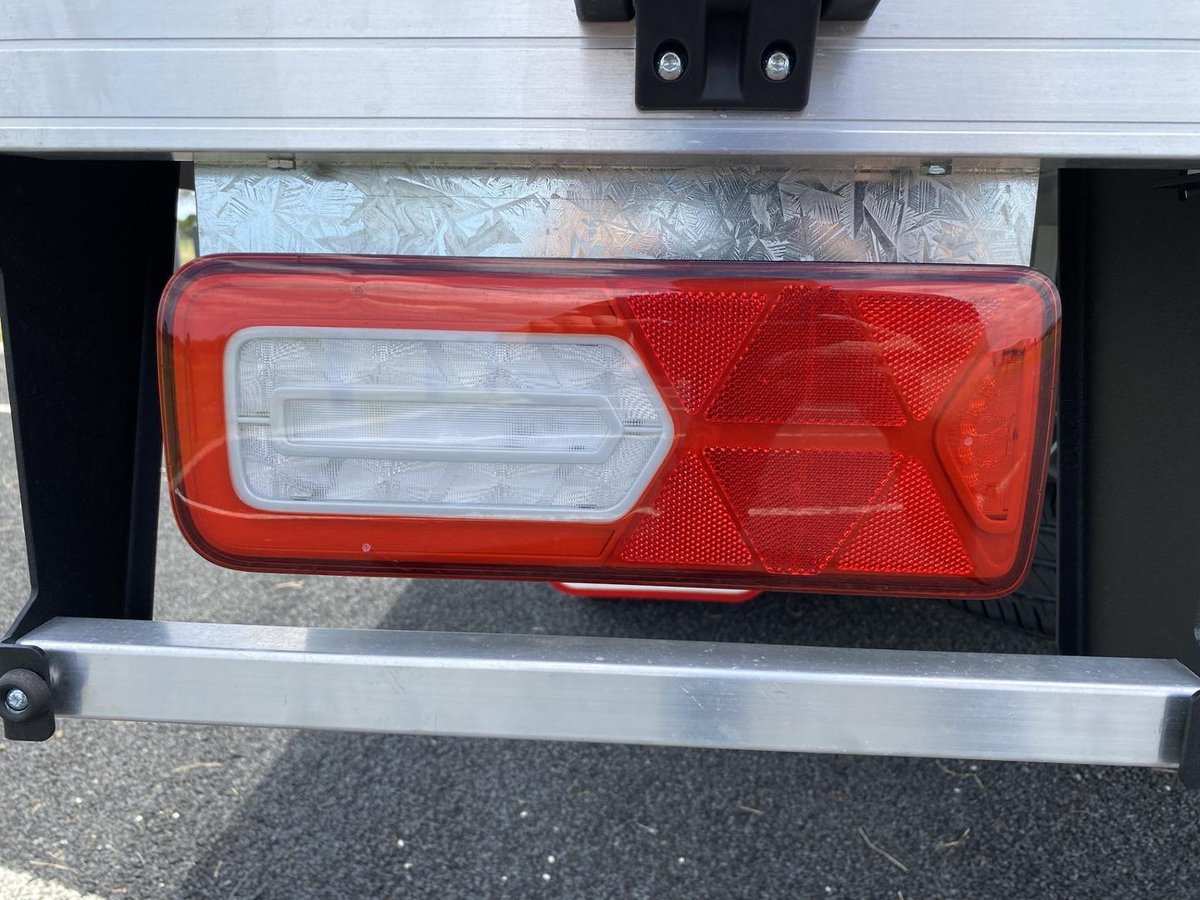 2025 Isuzu Nlr 45-150 Dt D34 Tray NLR 45-150 DT D34 Tray image 11