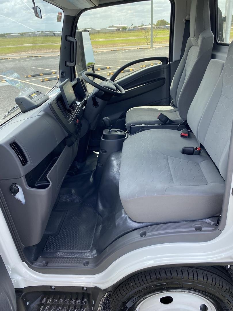 2025 Isuzu Nlr 45-150 Dt D34 Tray NLR 45-150 DT D34 Tray image 25