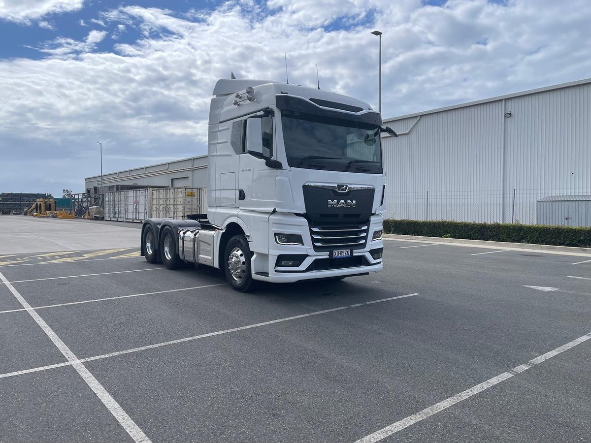 2022 MAN Ex Demo Big Cab 500+ Hp With Drive Line Warranty Till 6/27