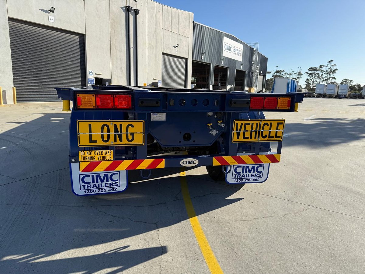 2026 CIMC 40' Standard Skel With 3 Way Twistlocks image 6