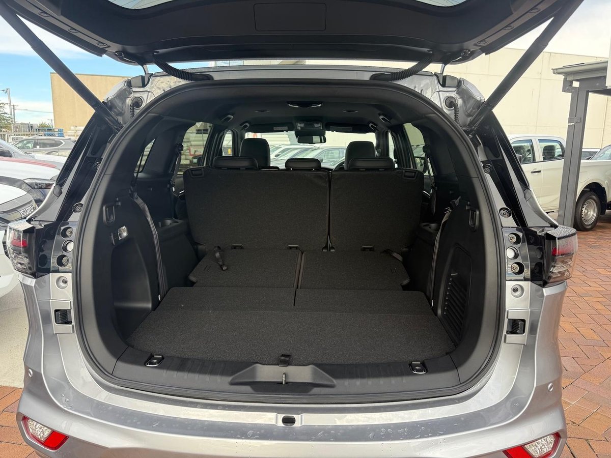 2026 Isuzu MU-X LS-T MY25.5 4X4 Dual Range image 11