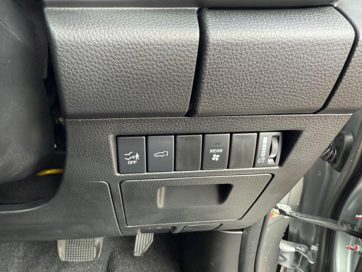 2026 Isuzu MU-X LS-T MY25.5 4X4 Dual Range image 23