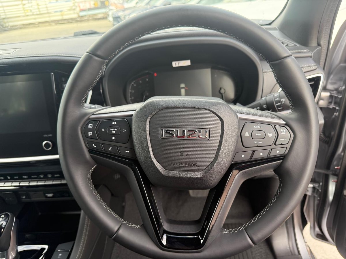 2026 Isuzu MU-X LS-T MY25.5 4X4 Dual Range image 21