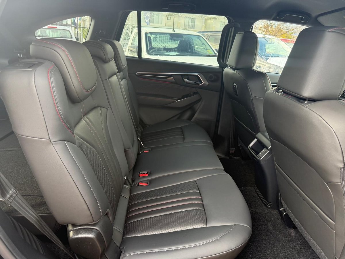 2026 Isuzu MU-X X-TERRAIN MY25.5 4X4 Dual Range image 19