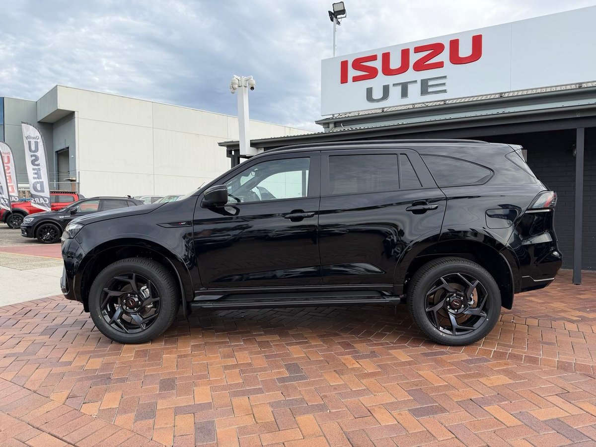 2026 Isuzu MU-X X-TERRAIN MY25.5 4X4 Dual Range image 7