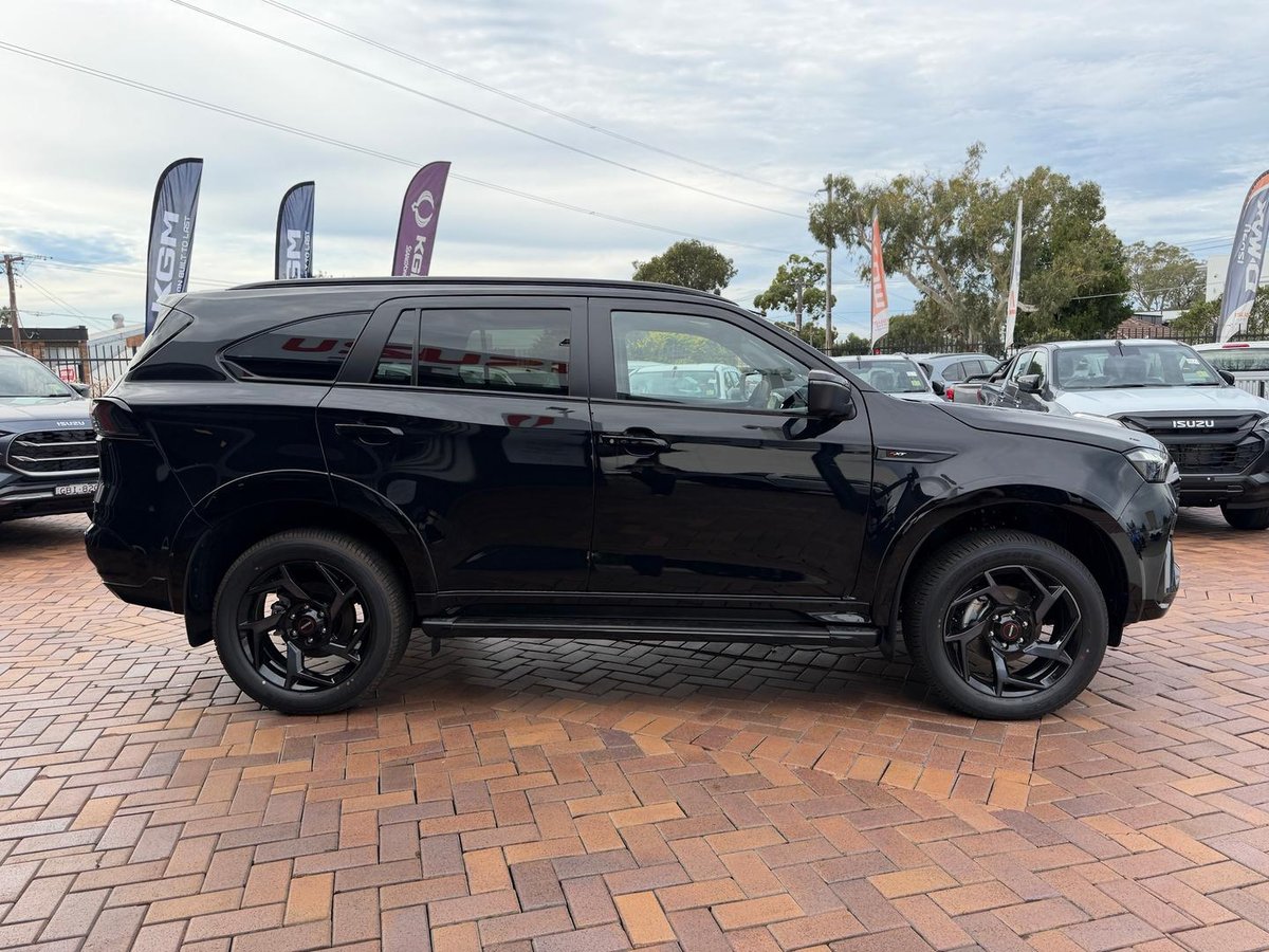 2026 Isuzu MU-X X-TERRAIN MY25.5 4X4 Dual Range image 15