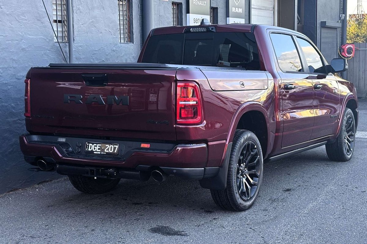 2025 RAM 1500 Limited Hurricane HO RamBox DT MY25 4X4 Dual Range image 8