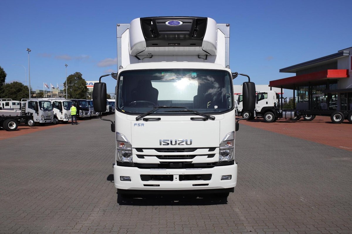 2025 Isuzu Fsr 120/140-240 Amt Freezer image 4