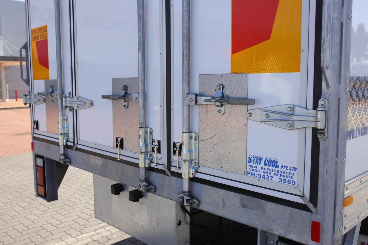 2025 Isuzu Fsr 120/140-240 Amt Freezer image 11
