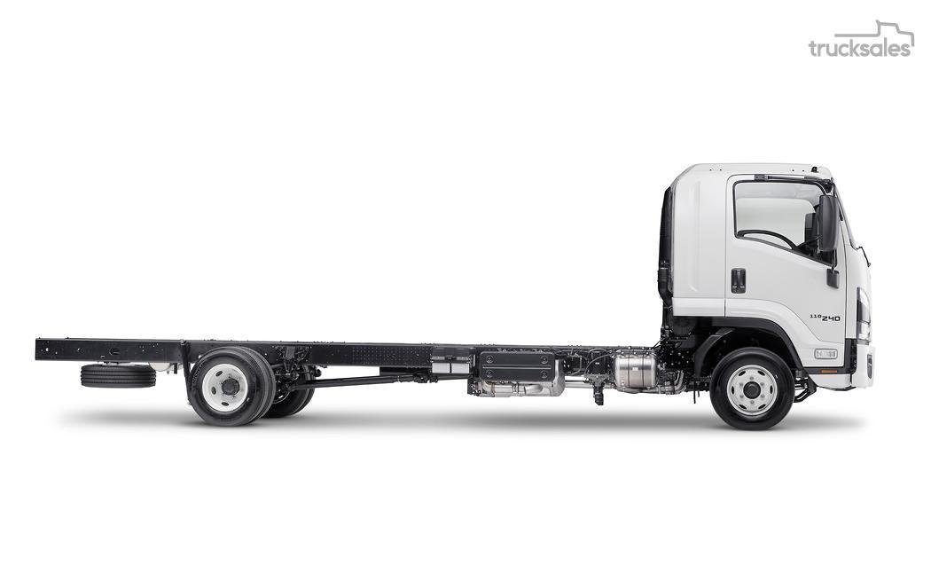 2025 Isuzu F Series image 21