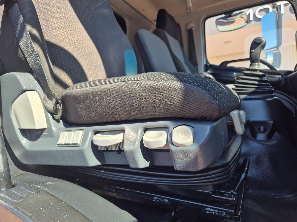 2019 Hino Gt500 4X4 Auto Bus 4X4 Auto Bus image 3