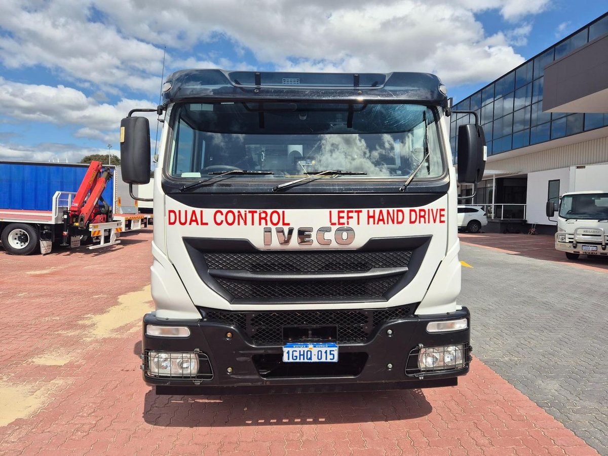 2017 Iveco Acco 2350G Auto Dual Control Compactor image 16