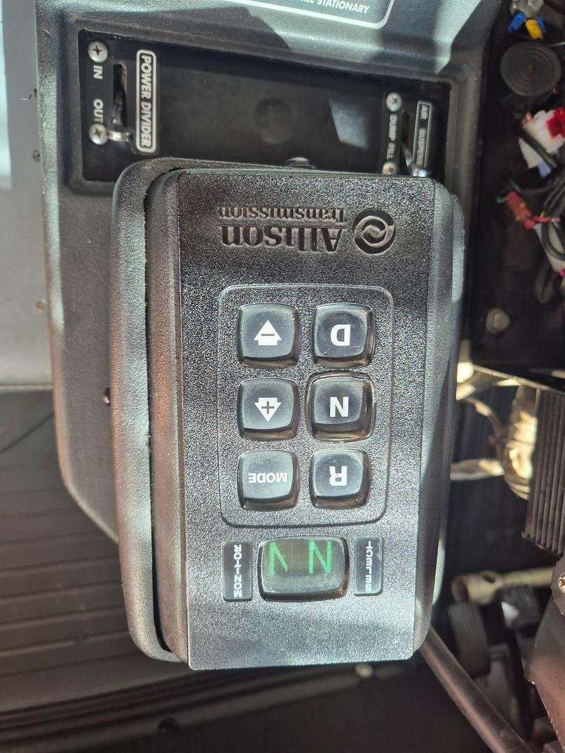 2017 Iveco Acco 2350G Auto Dual Control Compactor image 12