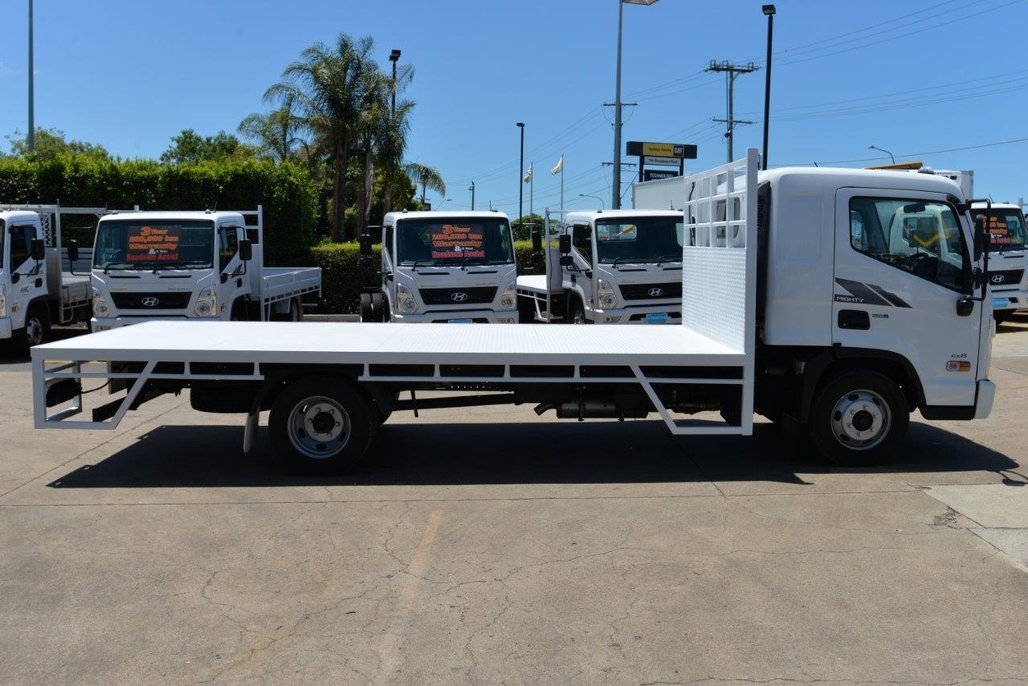 2025 Hyundai Ex8 Lwb image 6