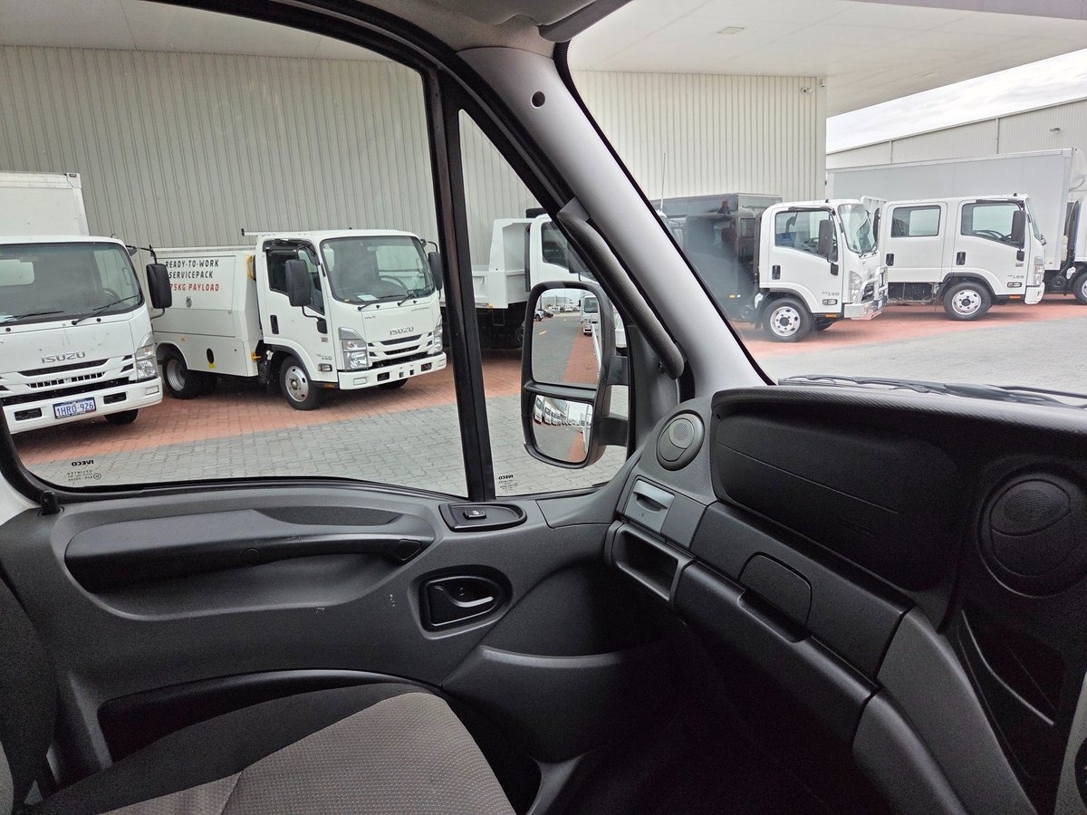 2010 Iveco Daily 45c17 Auto Car License Tray image 15