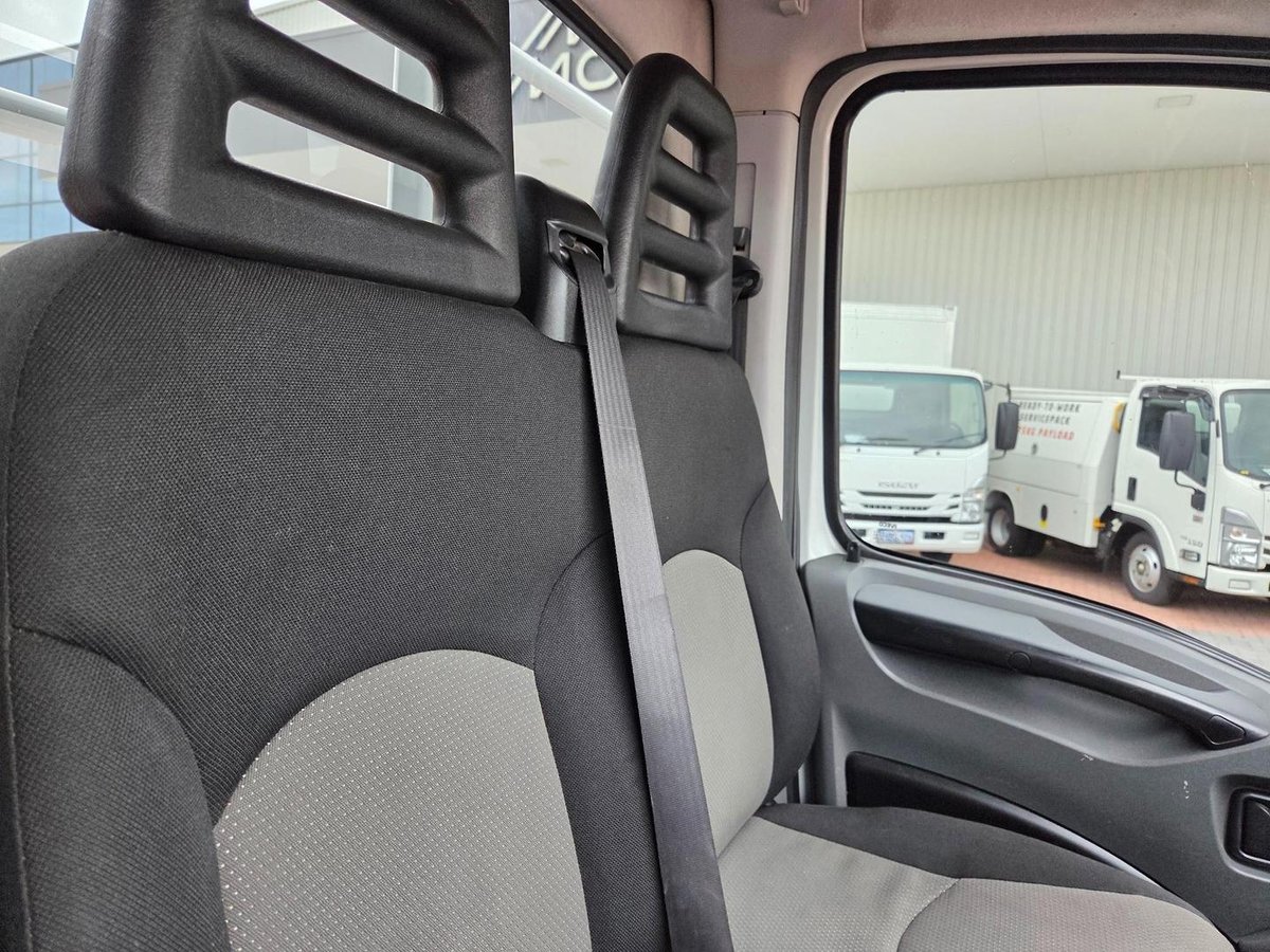 2010 Iveco Daily 45C17 Auto Car License Tray image 12