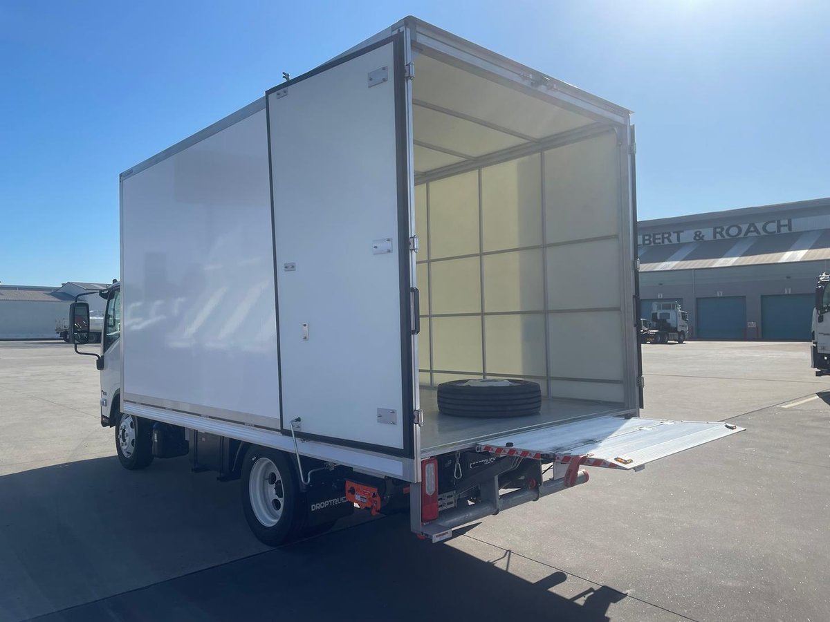 2025 Isuzu Nqr 88/80-190 Am NQR 88/80-190 AM D34 PanTech image 9