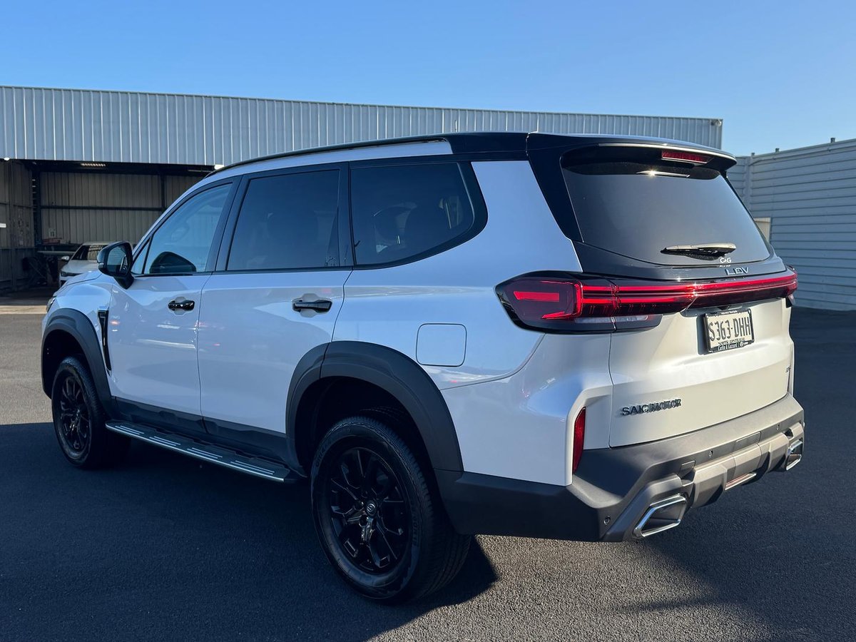 2025 LDV D90 Executive SV9A MY25 image 22