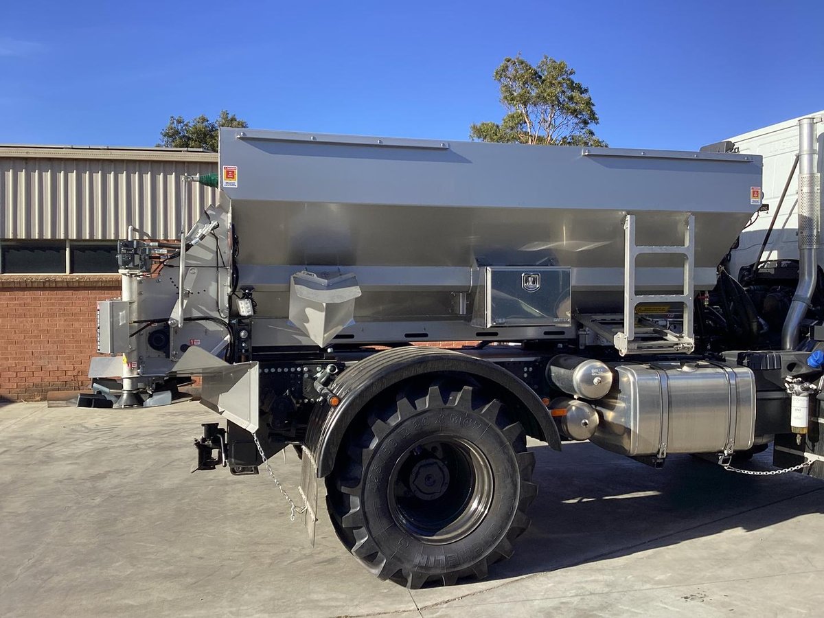 2025 Iveco Tway image 8