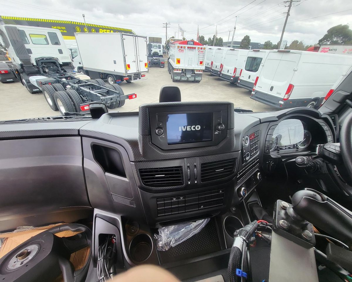 2025 Iveco Tway image 25