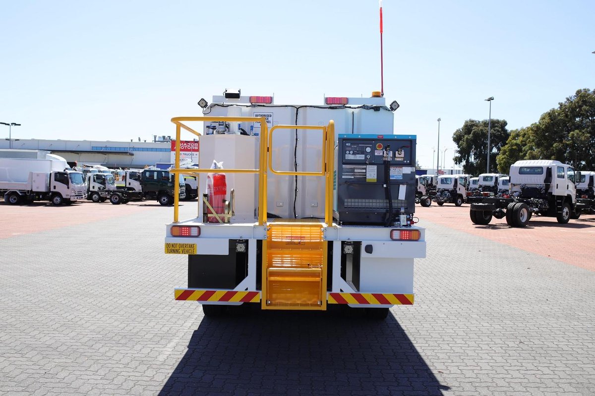 2025 Isuzu Fvz 260-300 image 5